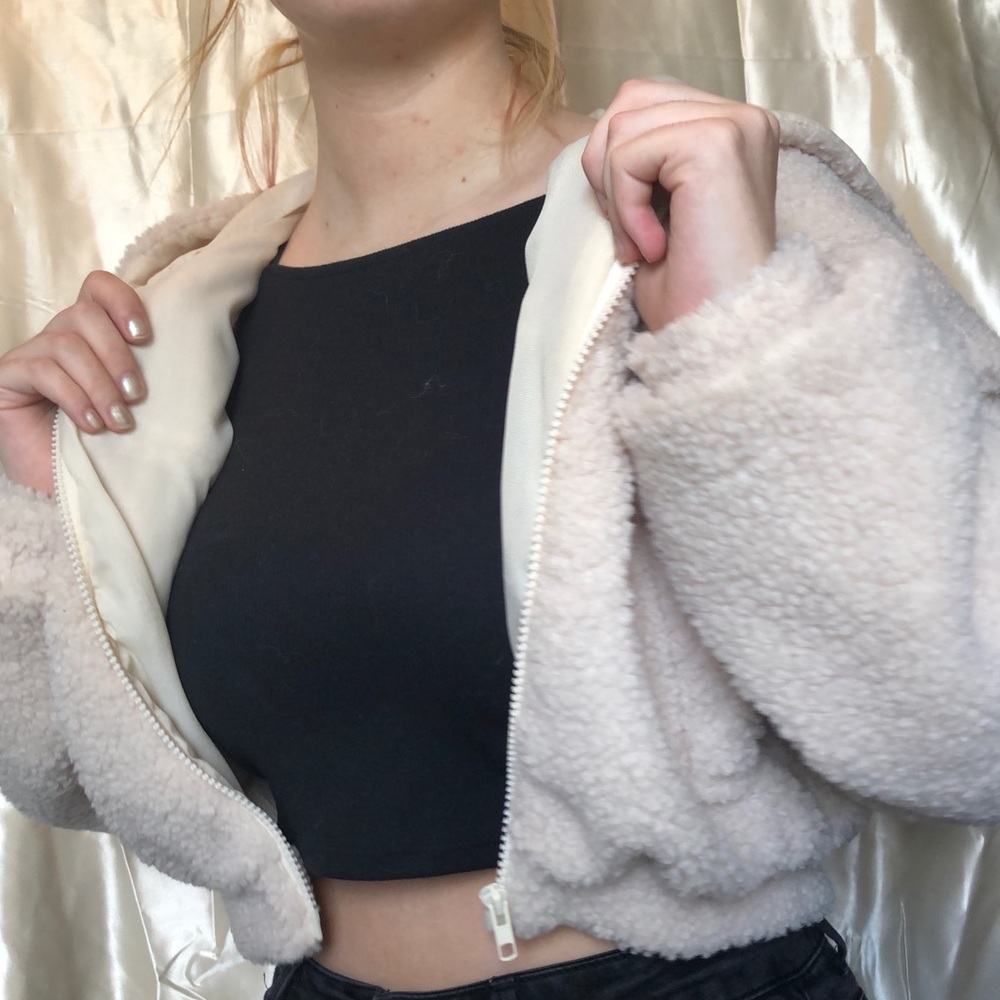 TAN FLUFFY CROPPED HOODED TEDDY BEAR JACKET